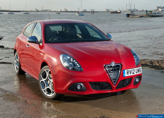 2011 Alfa Romeo Giulietta - фотография 18 из 188