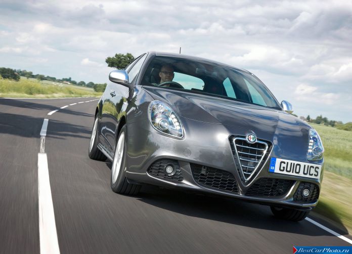 2011 Alfa Romeo Giulietta - фотография 19 из 188 2011 Alfa Romeo Giulietta - фотография 19 из 188