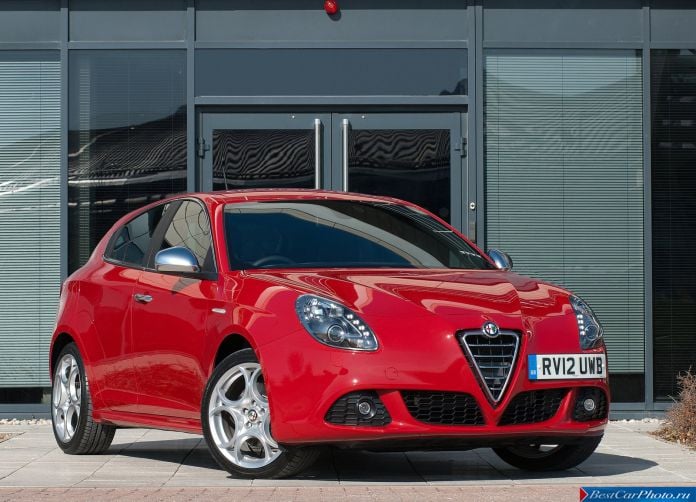 2011 Alfa Romeo Giulietta - фотография 24 из 188 2011 Alfa Romeo Giulietta - фотография 24 из 188