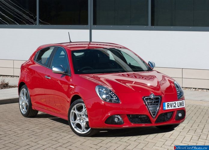 2011 Alfa Romeo Giulietta - фотография 35 из 188 2011 Alfa Romeo Giulietta - фотография 35 из 188
