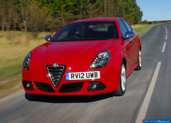2011 Alfa Romeo Giulietta - фотография 37 из 188 2011 Alfa Romeo Giulietta - фотография 37 из 188