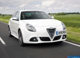 alfa_romeo_2011_giulietta_041.jpg