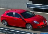 alfa_romeo_2011_giulietta_042.jpg