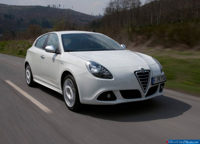 2011 Alfa Romeo Giulietta - фотография 49 из 188