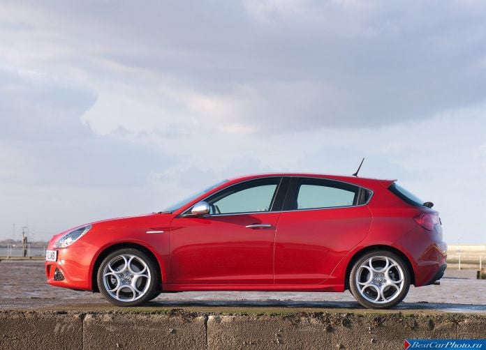 2011 Alfa Romeo Giulietta - фотография 65 из 188 2011 Alfa Romeo Giulietta - фотография 65 из 188