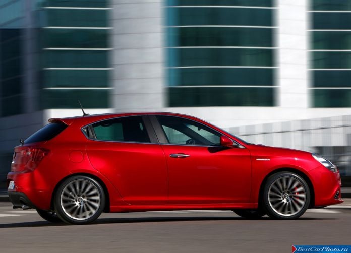 2011 Alfa Romeo Giulietta - фотография 77 из 188 2011 Alfa Romeo Giulietta - фотография 77 из 188