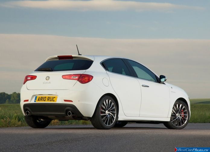 2011 Alfa Romeo Giulietta - фотография 82 из 188 2011 Alfa Romeo Giulietta - фотография 82 из 188