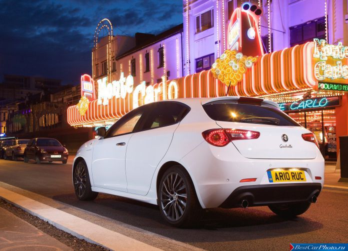 2011 Alfa Romeo Giulietta - фотография 84 из 188 2011 Alfa Romeo Giulietta - фотография 84 из 188
