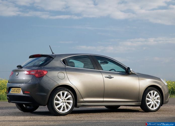 2011 Alfa Romeo Giulietta - фотография 89 из 188 2011 Alfa Romeo Giulietta - фотография 89 из 188