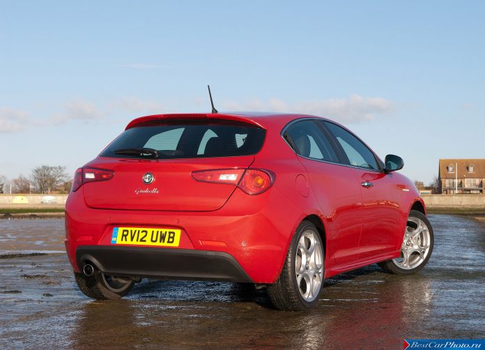 2011 Alfa Romeo Giulietta - фотография 93 из 188 2011 Alfa Romeo Giulietta - фотография 93 из 188