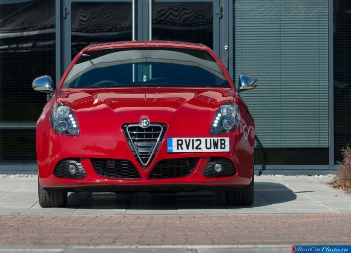 2011 Alfa Romeo Giulietta - фотография 112 из 188 2011 Alfa Romeo Giulietta - фотография 112 из 188