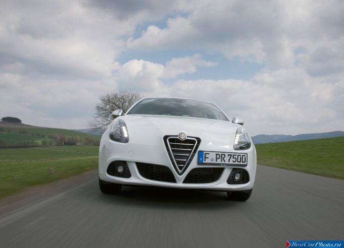2011 Alfa Romeo Giulietta - фотография 114 из 188 2011 Alfa Romeo Giulietta - фотография 114 из 188