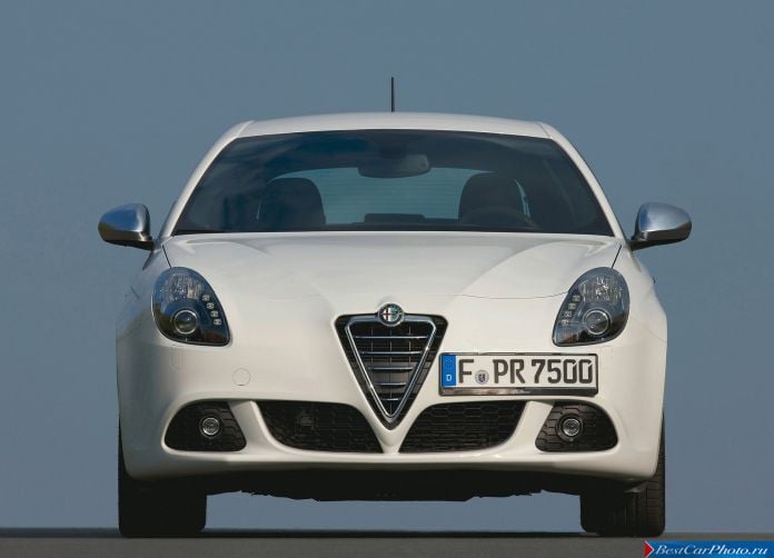 2011 Alfa Romeo Giulietta - фотография 119 из 188 2011 Alfa Romeo Giulietta - фотография 119 из 188