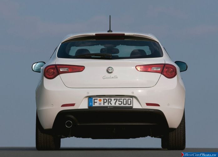 2011 Alfa Romeo Giulietta - фотография 120 из 188 2011 Alfa Romeo Giulietta - фотография 120 из 188