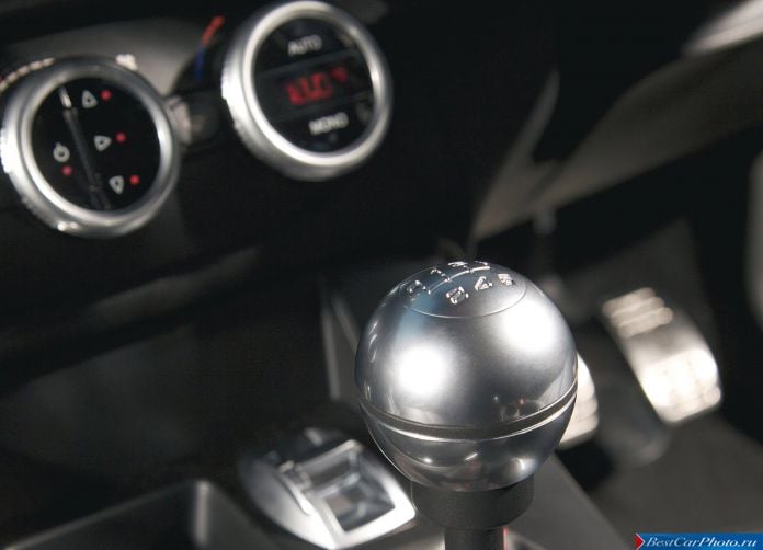 2011 Alfa Romeo Giulietta - фотография 144 из 188 2011 Alfa Romeo Giulietta - фотография 144 из 188