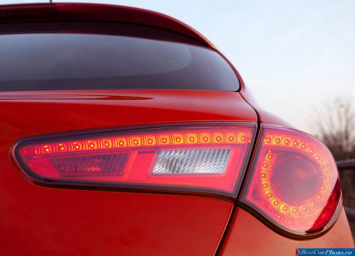 2011 Alfa Romeo Giulietta - фотография 159 из 188