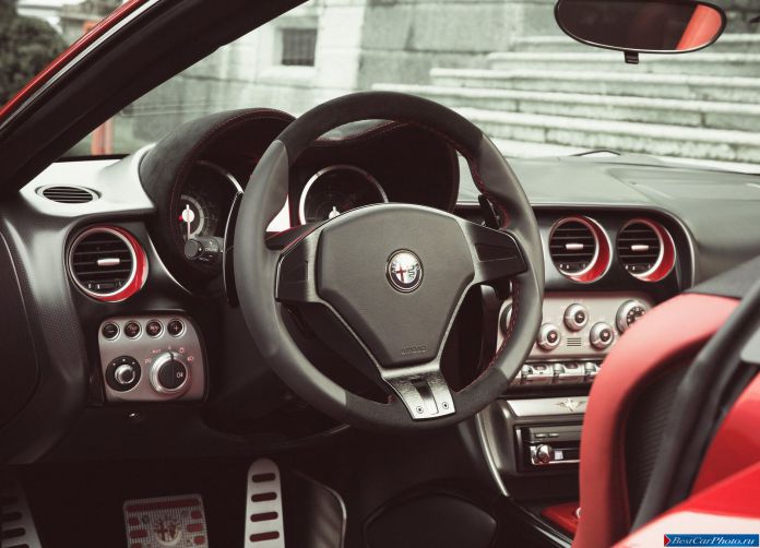 2013 Alfa Romeo Disco Volante - фотография 18 из 43 2013 Alfa Romeo Disco Volante - фотография 18 из 43