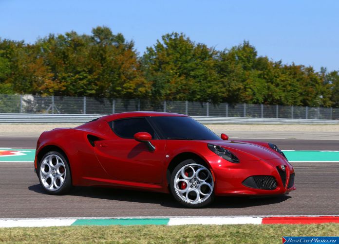 2014 Alfa Romeo 4C - фотография 7 из 128 2014 Alfa Romeo 4C - фотография 7 из 128