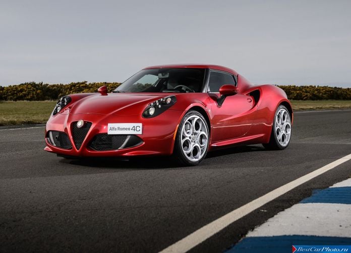 2014 Alfa Romeo 4C - фотография 8 из 128