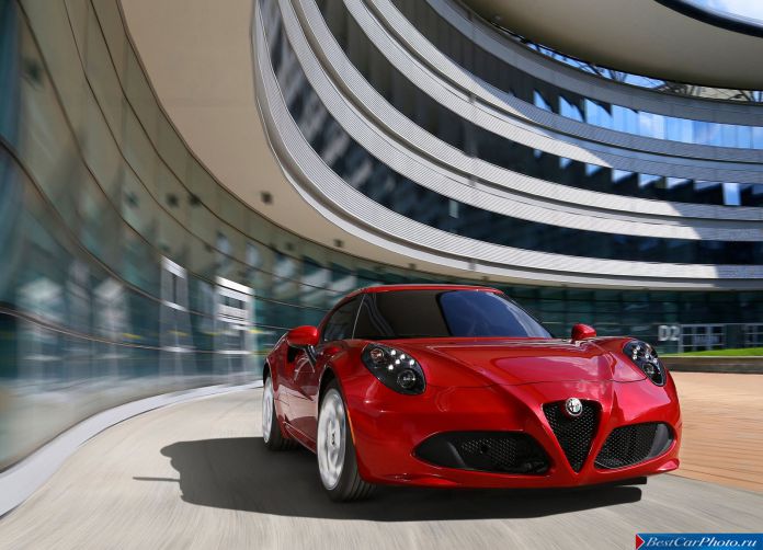 2014 Alfa Romeo 4C - фотография 15 из 128