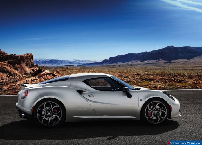 2014 Alfa Romeo 4C - фотография 36 из 128 2014 Alfa Romeo 4C - фотография 36 из 128