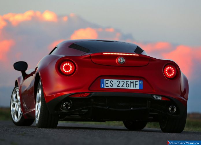 2014 Alfa Romeo 4C - фотография 42 из 128