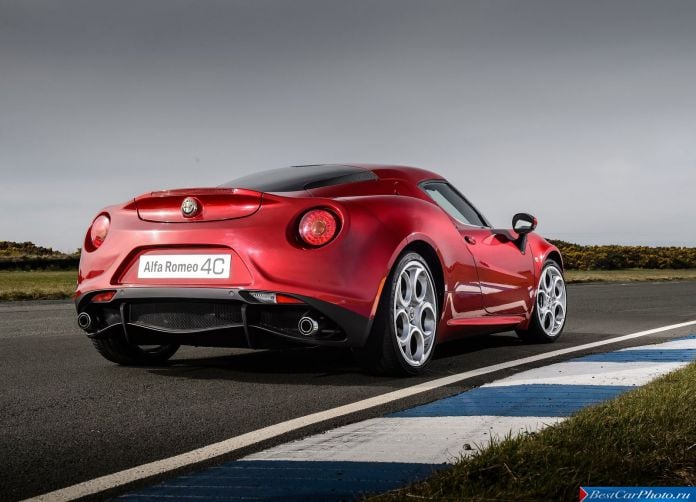 2014 Alfa Romeo 4C - фотография 43 из 128 2014 Alfa Romeo 4C - фотография 43 из 128