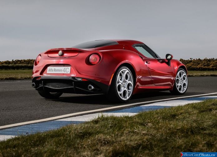 2014 Alfa Romeo 4C - фотография 45 из 128 2014 Alfa Romeo 4C - фотография 45 из 128
