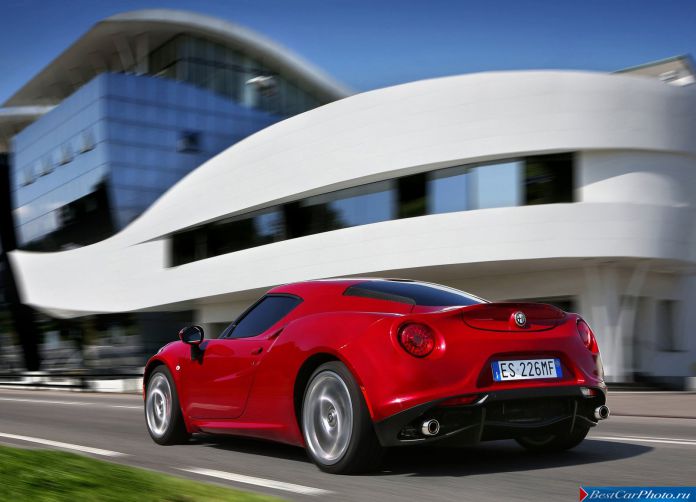 2014 Alfa Romeo 4C - фотография 48 из 128