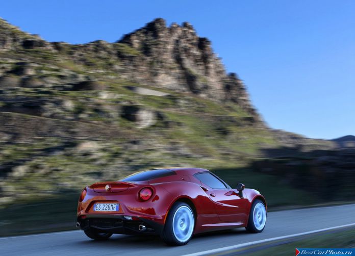 2014 Alfa Romeo 4C - фотография 51 из 128
