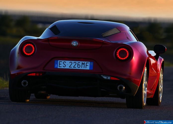 2014 Alfa Romeo 4C - фотография 52 из 128