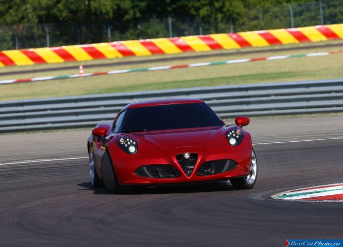2014 Alfa Romeo 4C - фотография 70 из 128