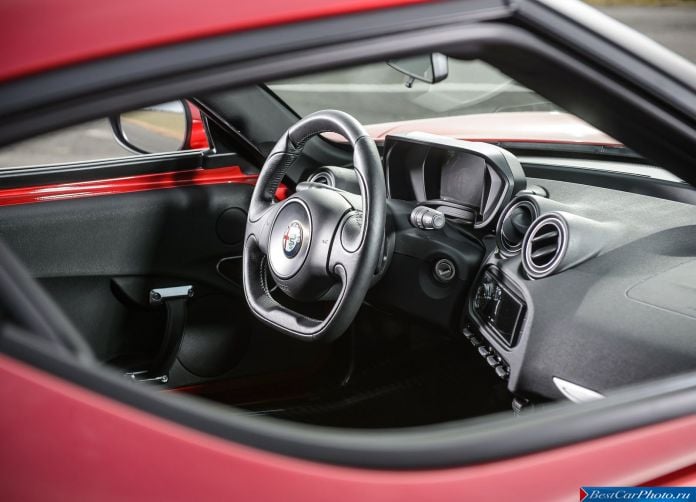 2014 Alfa Romeo 4C - фотография 100 из 128
