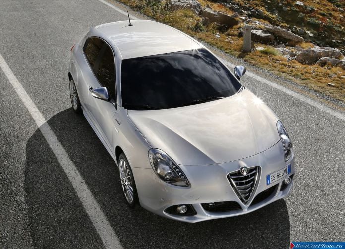 2014 Alfa Romeo Giulietta - фотография 1 из 54