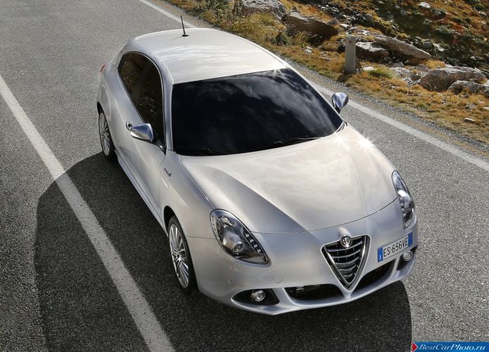 2014 Alfa Romeo Giulietta - фотография 1 из 54 2014 Alfa Romeo Giulietta - фотография 1 из 54