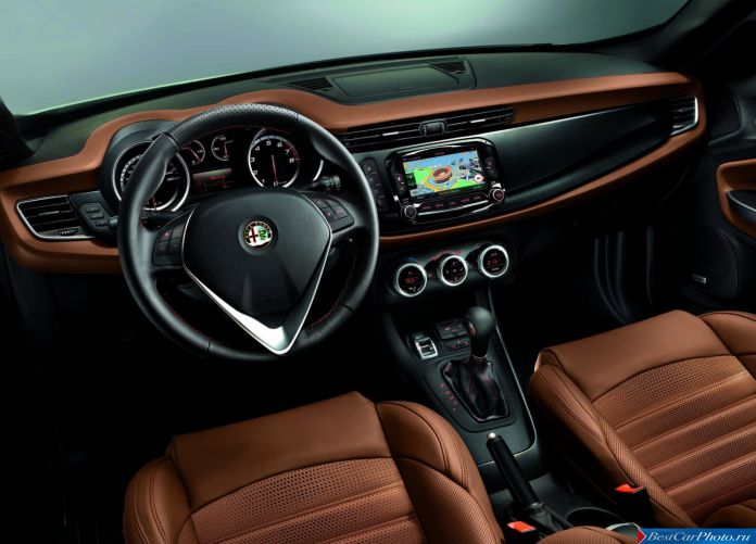 2014 Alfa Romeo Giulietta - фотография 6 из 54 2014 Alfa Romeo Giulietta - фотография 6 из 54