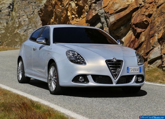 2014 Alfa Romeo Giulietta - фотография 12 из 54 2014 Alfa Romeo Giulietta - фотография 12 из 54
