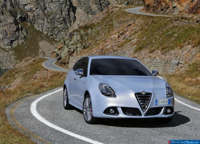 2014 Alfa Romeo Giulietta - фотография 18 из 54 2014 Alfa Romeo Giulietta - фотография 18 из 54