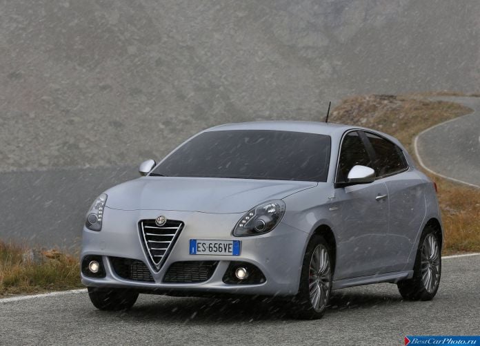 2014 Alfa Romeo Giulietta - фотография 19 из 54 2014 Alfa Romeo Giulietta - фотография 19 из 54