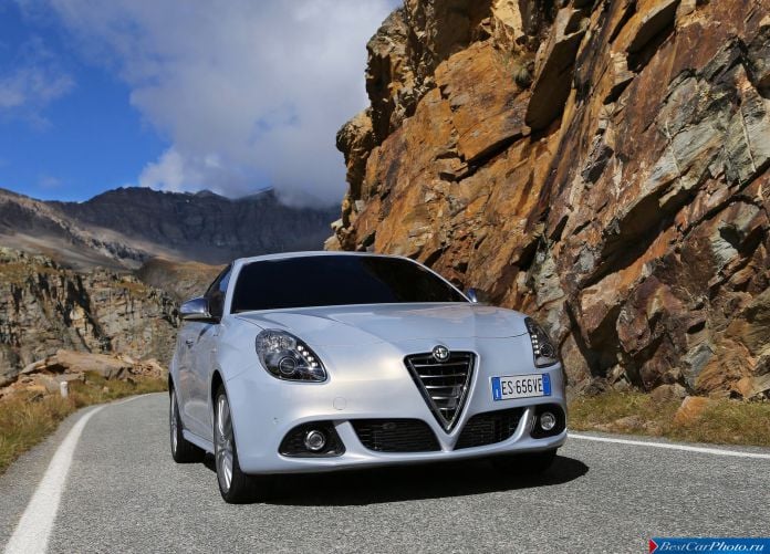 2014 Alfa Romeo Giulietta - фотография 24 из 54