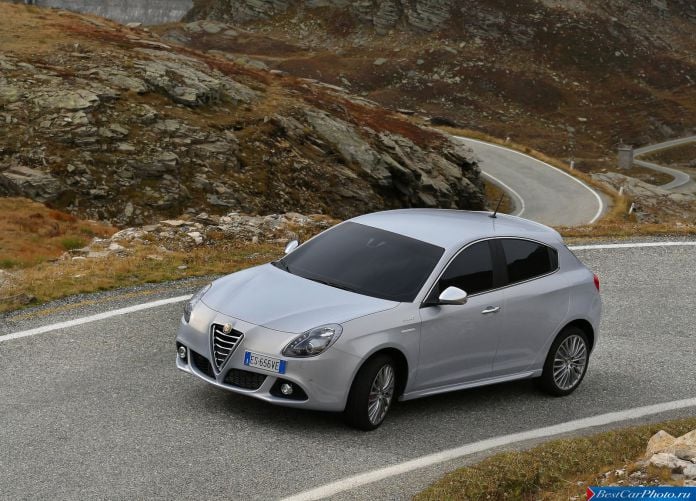 2014 Alfa Romeo Giulietta - фотография 26 из 54 2014 Alfa Romeo Giulietta - фотография 26 из 54