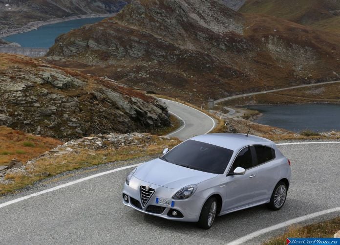 2014 Alfa Romeo Giulietta - фотография 27 из 54 2014 Alfa Romeo Giulietta - фотография 27 из 54
