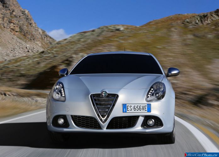 2014 Alfa Romeo Giulietta - фотография 36 из 54 2014 Alfa Romeo Giulietta - фотография 36 из 54