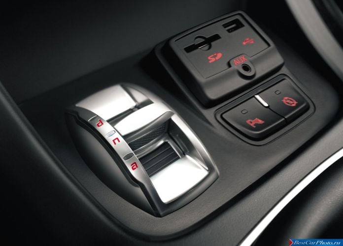 2014 Alfa Romeo Giulietta - фотография 48 из 54 2014 Alfa Romeo Giulietta - фотография 48 из 54