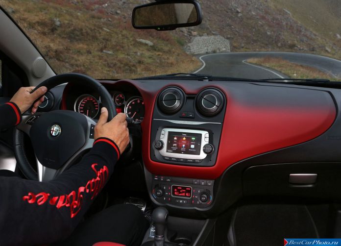 2014 Alfa Romeo MiTo - фотография 59 из 72 2014 Alfa Romeo MiTo - фотография 59 из 72