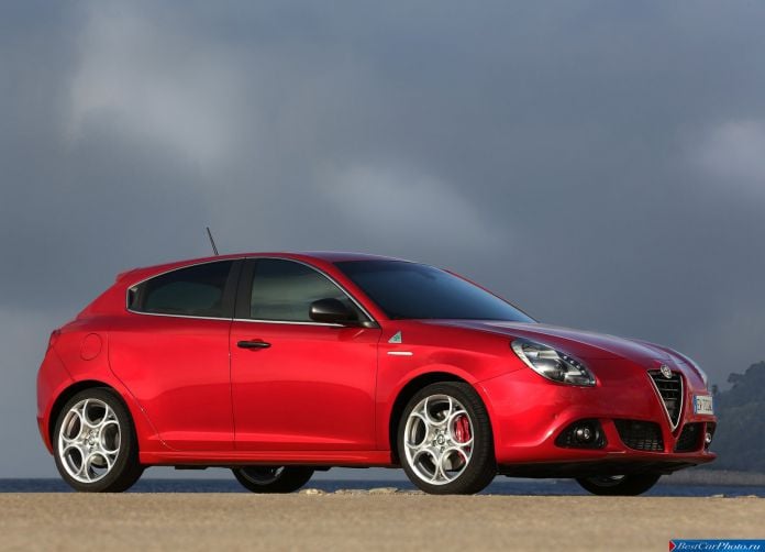 2014 Alfa Romeo Giulietta Quadrifoglio Verde - фотография 3 из 67