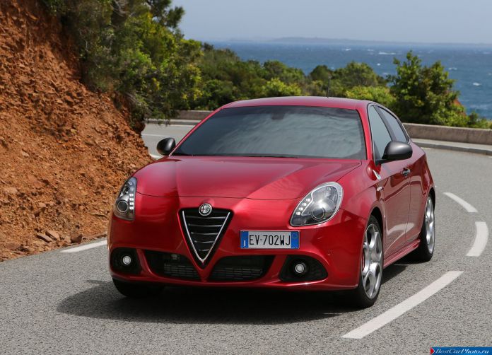 2014 Alfa Romeo Giulietta Quadrifoglio Verde - фотография 4 из 67