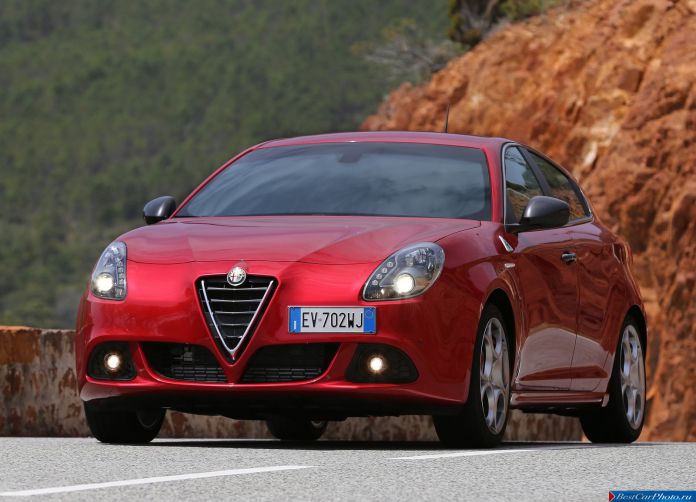 2014 Alfa Romeo Giulietta Quadrifoglio Verde - фотография 8 из 67 2014 Alfa Romeo Giulietta Quadrifoglio Verde - фотография 8 из 67