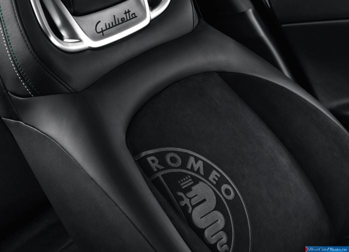 2014 Alfa Romeo Giulietta Quadrifoglio Verde - фотография 59 из 67 2014 Alfa Romeo Giulietta Quadrifoglio Verde - фотография 59 из 67