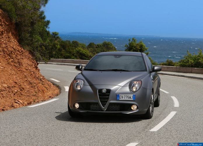 2014 Alfa Romeo MiTo Quadrifoglio Verde - фотография 26 из 53
